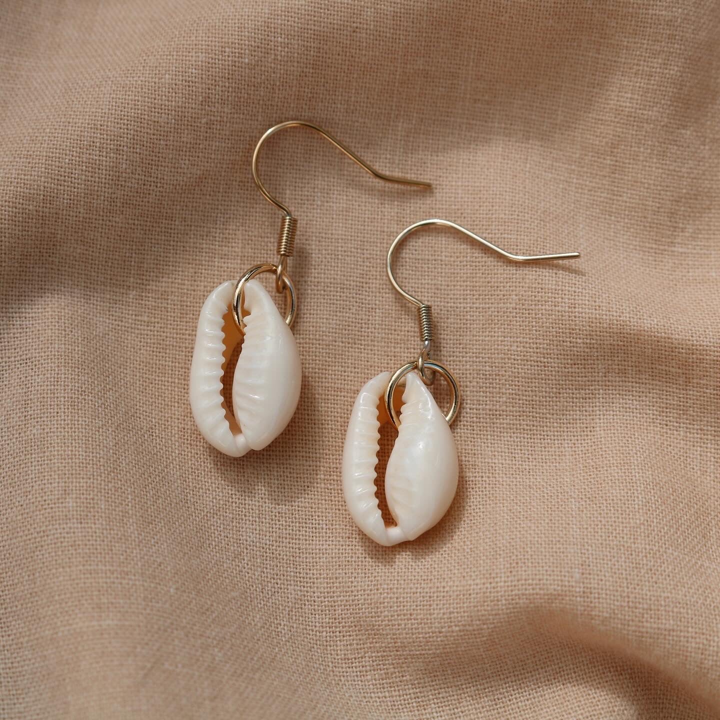 Cowrie Shell Earrings Gold - Hush Boutique